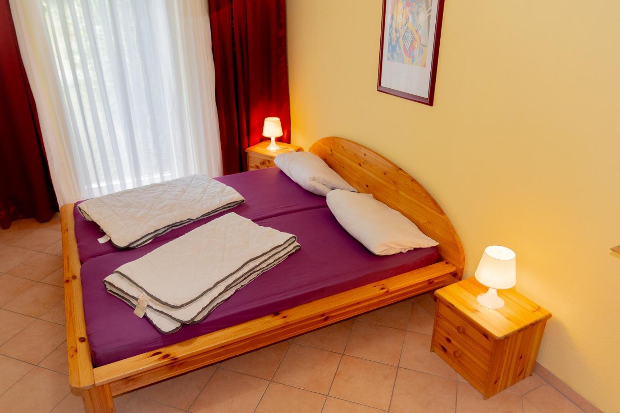 -waldhaus-fewo 4 Apartment *